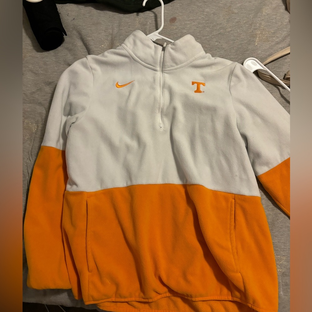 Nike Tennessee pullover